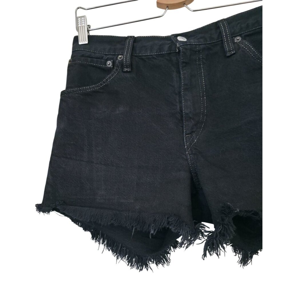 Levi's Black High-Rise Distressed Denim Shorts With Frayed Hem Sz 32x4 - Picture 4 of 5